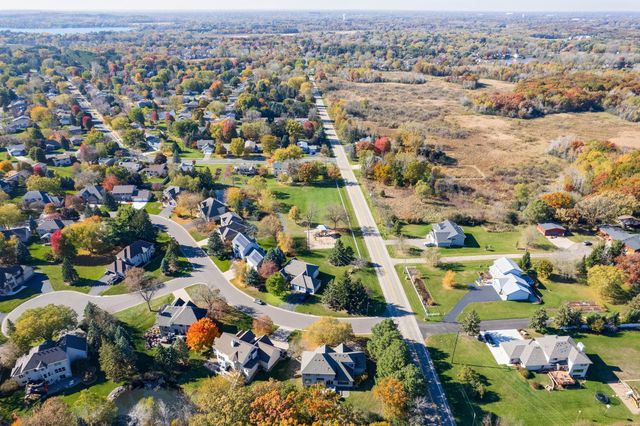 5754 Pond Drive, Shoreview, MN 55126