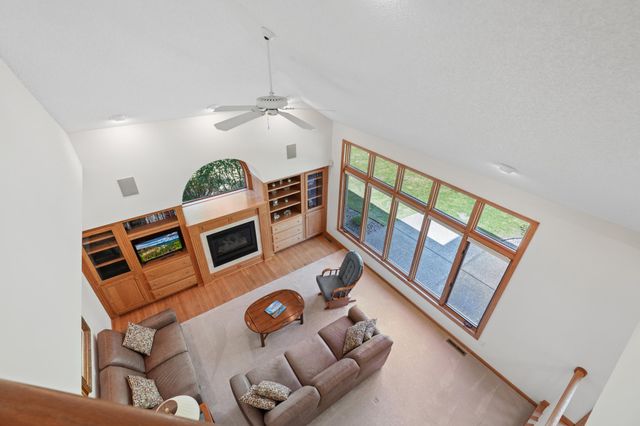 5754 Pond Drive, Shoreview, MN 55126