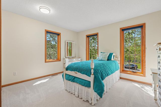 5754 Pond Drive, Shoreview, MN 55126