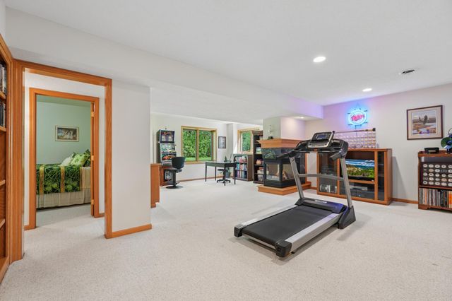 5754 Pond Drive, Shoreview, MN 55126