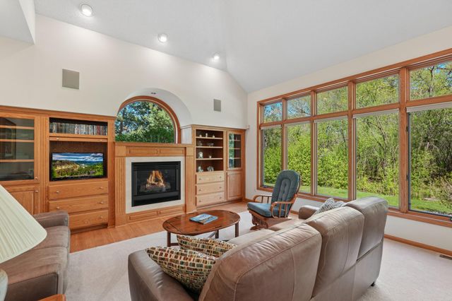 5754 Pond Drive, Shoreview, MN 55126
