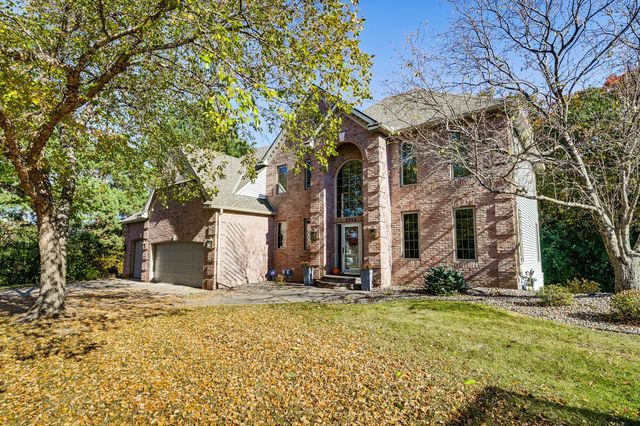 5754 Pond Drive, Shoreview, MN 55126