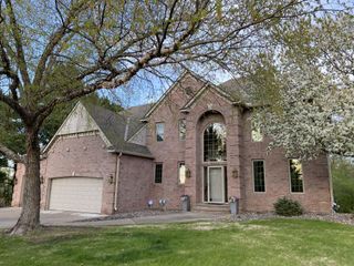 5754 Pond Drive, Shoreview, MN 55126