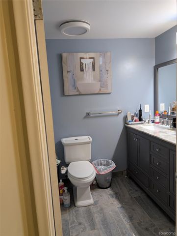 27058 Belmont Lane, Southfield, MI 48076