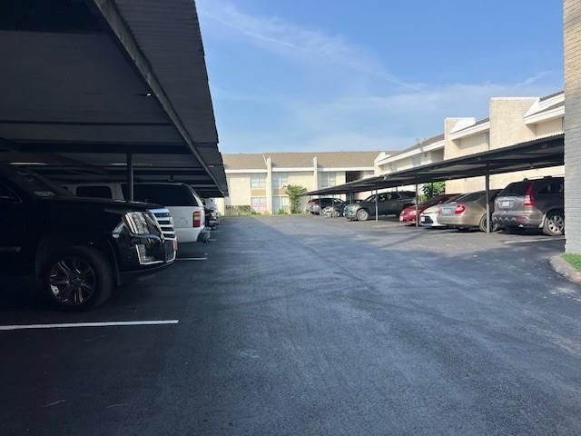 1950 Spenwick Drive 340, Houston, TX 77055