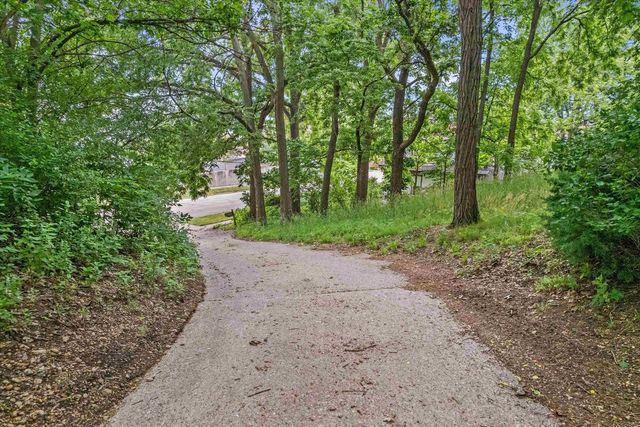 307 Prospect Avenue, Janesville, WI 53545
