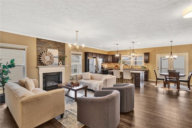 201 Millstream Ln, Jackson Twp, PA 16063