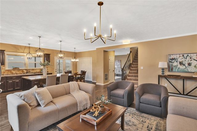 201 Millstream Ln, Jackson Twp, PA 16063