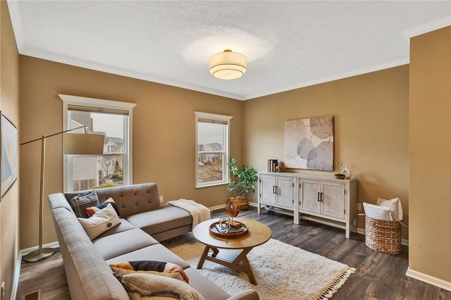 201 Millstream Ln, Jackson Twp, PA 16063