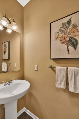 201 Millstream Ln, Jackson Twp, PA 16063