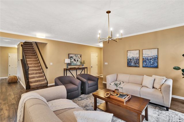 201 Millstream Ln, Jackson Twp, PA 16063