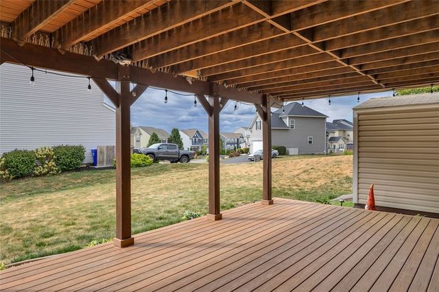 201 Millstream Ln, Jackson Twp, PA 16063