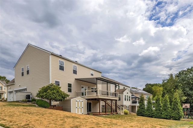 201 Millstream Ln, Jackson Twp, PA 16063