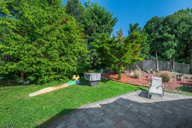 11 Hunters Ln, Sparta Twp., NJ 07871