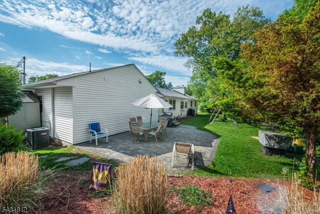 11 Hunters Ln, Sparta Twp., NJ 07871
