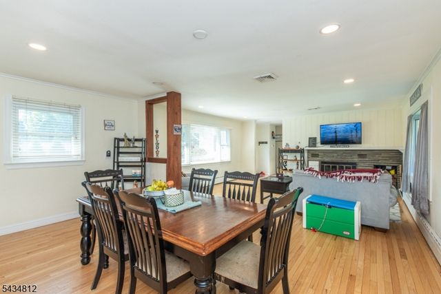 11 Hunters Ln, Sparta Twp., NJ 07871