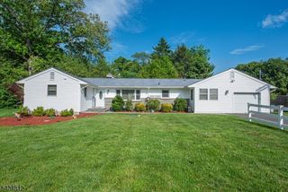 11 Hunters Ln, Sparta Twp., NJ 07871