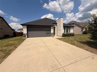 430 Ardsley Lane, Forney, TX 75126