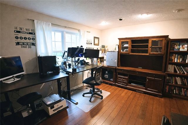 3 Fairway Crossing, Pittsford, NY 14534