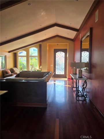 342 Lois, San Pedro, CA 90732