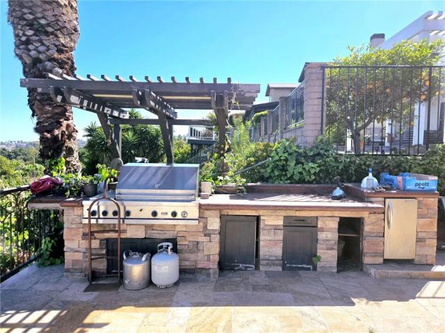 342 Lois, San Pedro, CA 90732