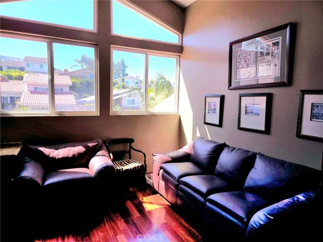 342 Lois, San Pedro, CA 90732