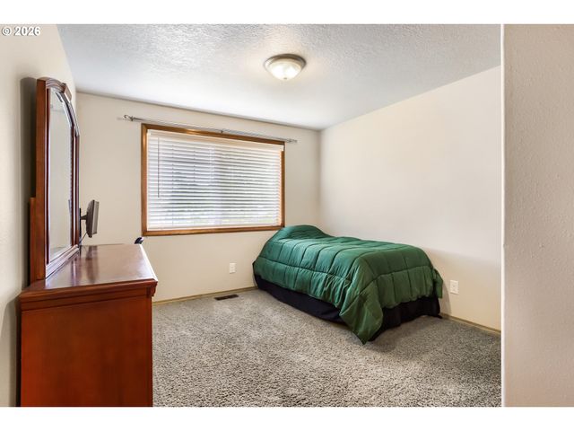 841 12TH St, Lafayette, OR 97127
