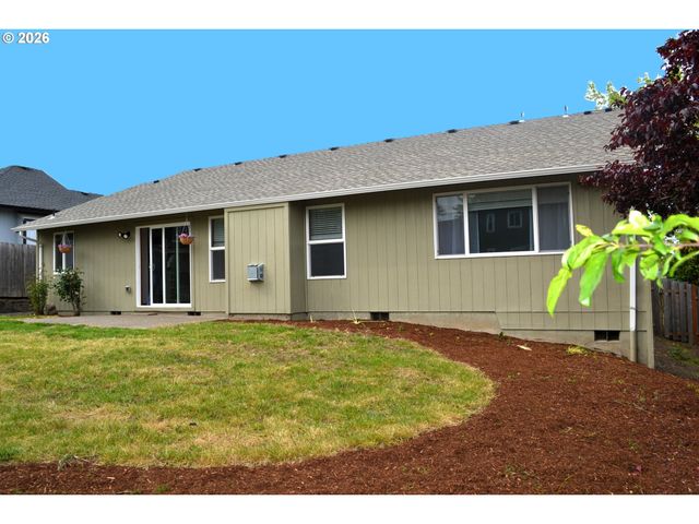 841 12TH St, Lafayette, OR 97127
