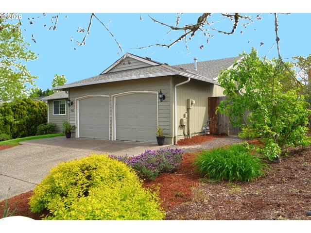 841 12TH St, Lafayette, OR 97127