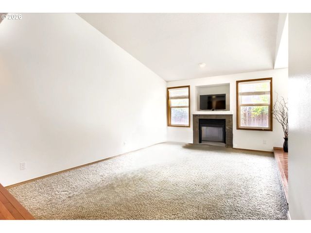 841 12TH St, Lafayette, OR 97127