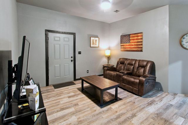 2611 Bethel Road, Columbus, OH 43220