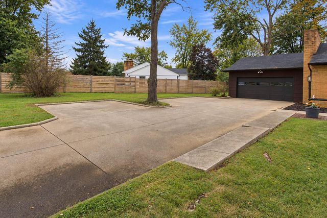 2611 Bethel Road, Columbus, OH 43220
