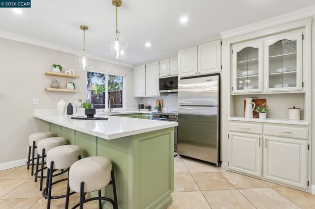 143 Montana Dr, Danville, CA 94526