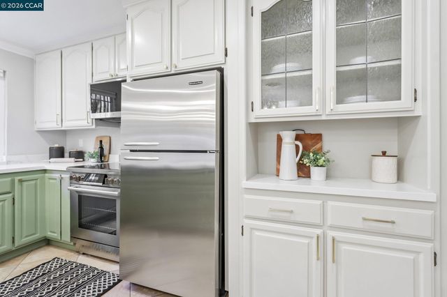 143 Montana Dr, Danville, CA 94526