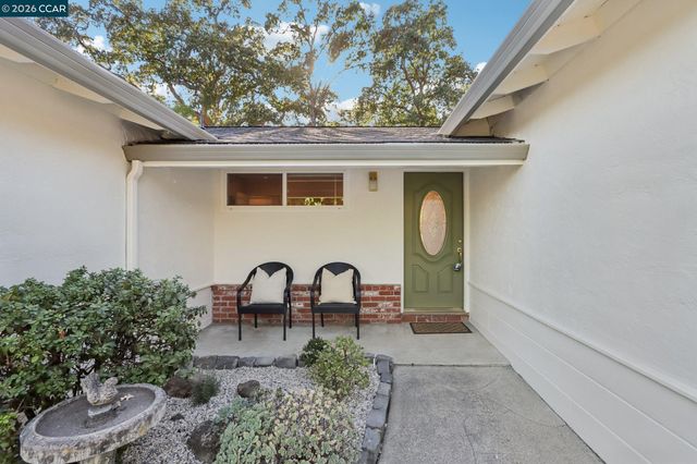 143 Montana Dr, Danville, CA 94526
