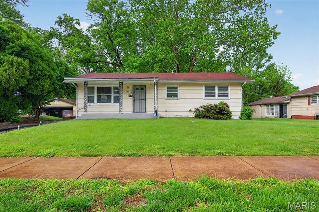 236 Forestwood Drive, St Louis, MO 63135