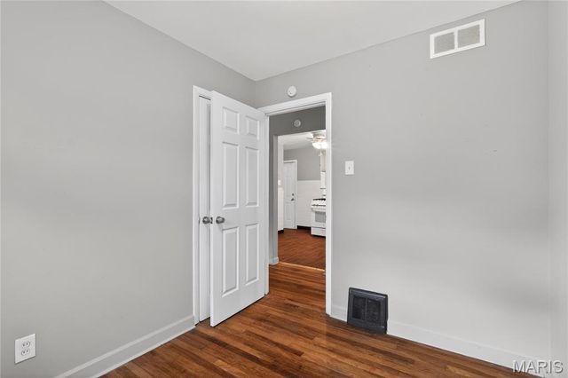 236 Forestwood Drive, St Louis, MO 63135