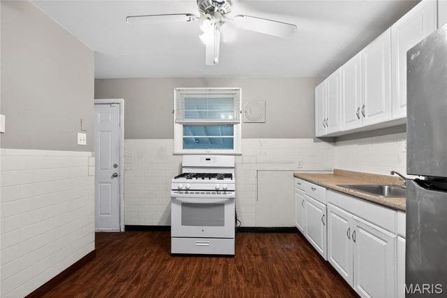 236 Forestwood Drive, St Louis, MO 63135