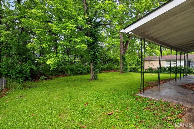 236 Forestwood Drive, St Louis, MO 63135