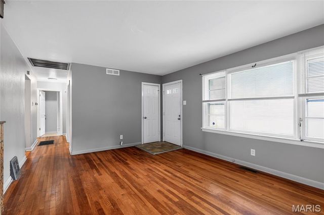 236 Forestwood Drive, St Louis, MO 63135