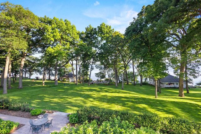 565 Illinois Avenue, Green Lake, WI 54941