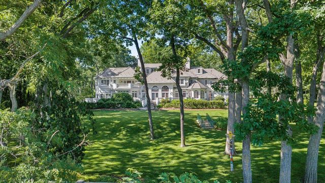 565 Illinois Avenue, Green Lake, WI 54941