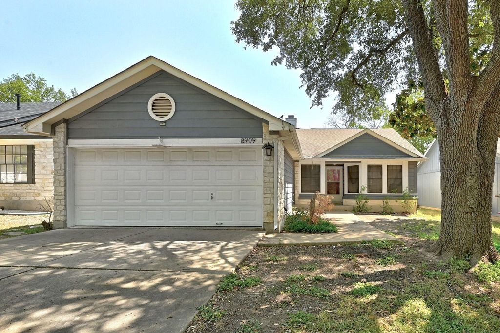 8909 Romayne LN, Austin, TX 78748
