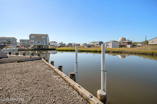 1255 W Mallard Drive, Manahawkin, NJ 08050