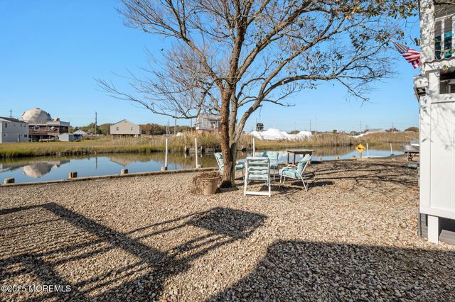 1255 W Mallard Drive, Manahawkin, NJ 08050