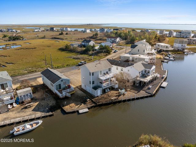 1255 W Mallard Drive, Manahawkin, NJ 08050