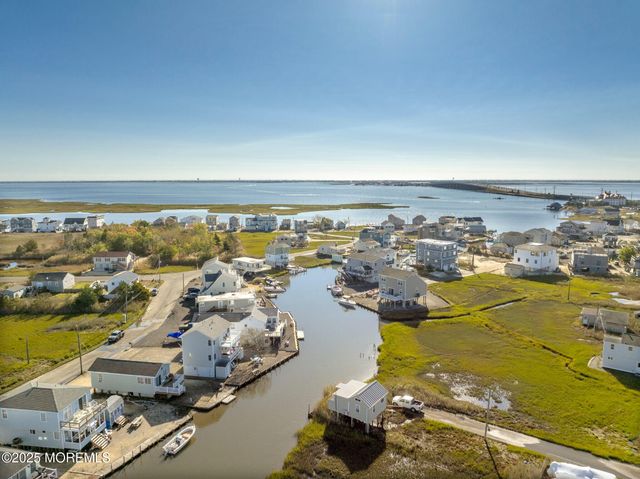 1255 W Mallard Drive, Manahawkin, NJ 08050