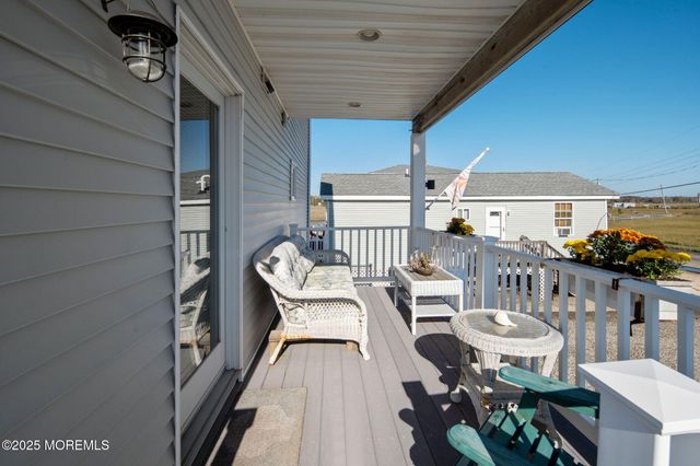 1255 W Mallard Drive, Manahawkin, NJ 08050