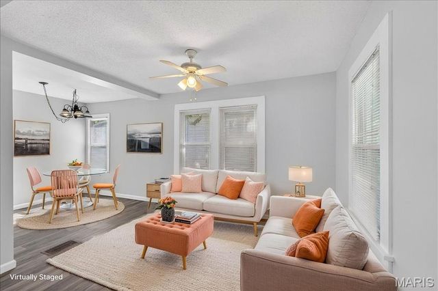5827 W Park Avenue, St Louis, MO 63110