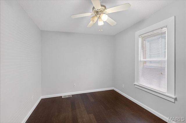 5827 W Park Avenue, St Louis, MO 63110
